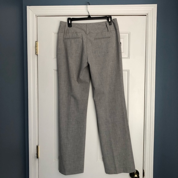Women's Daisy Fuentes Grey Dress Pants Size 6 Inseam= 33” wide straight cut - Picture 3 of 14